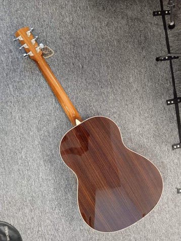 Larrivee - 09 Larrivee Elet - - Elektro-akoestische gitaar -
