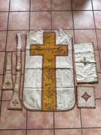 Oude romeinse chasuble - Borduurwerk - Orfroi - Goudgaren