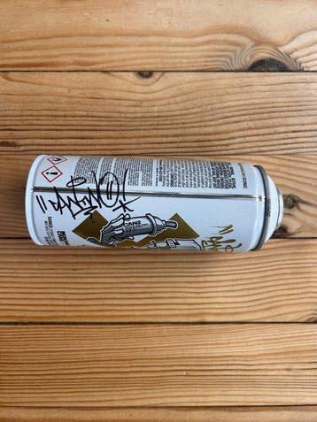Futura 2000 (1955) - Spray signed by Canto