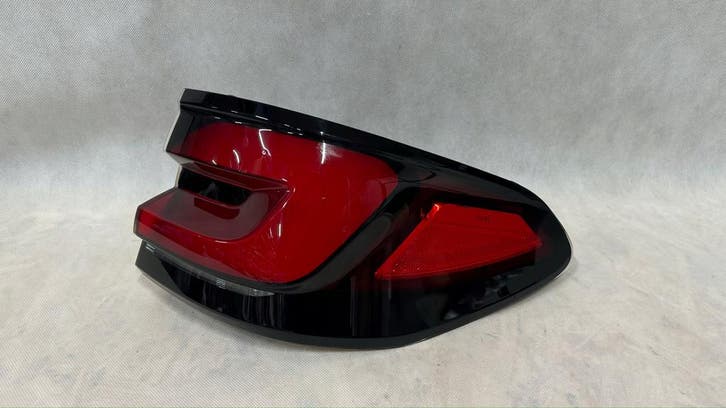 BMW 5 G31 Touring LIFT LCI 20 - rechter achterlicht, Autos : Pièces & Accessoires, Éclairage, Envoi