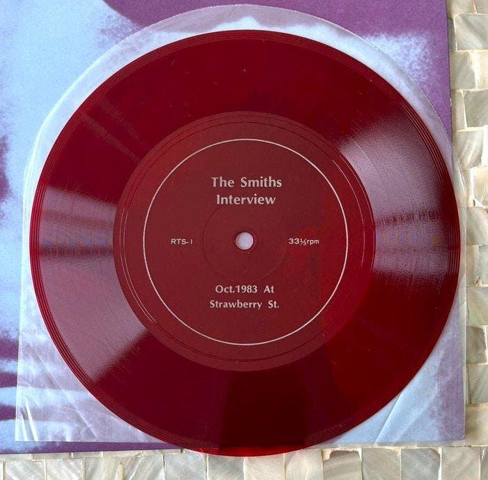 The Smiths - The Smiths Debut album with Red Flexi Disc 7 /, Cd's en Dvd's, Vinyl Singles