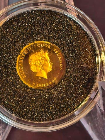 Cookeilanden. 5 Dollars 2022 - 0.5g 0.999 - Elizabeth II