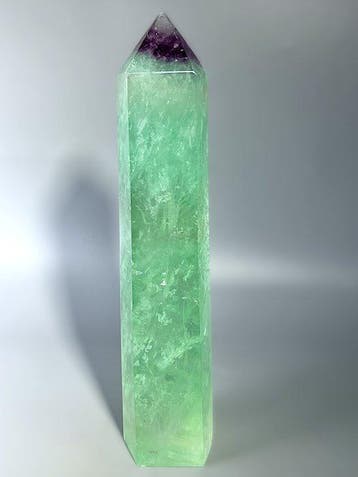Tour de fluorite vert menthe avec Purple Zoning à