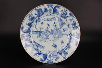 Assiette - Porcelaine - Grand plat bleu et blanc, Antiquités & Art