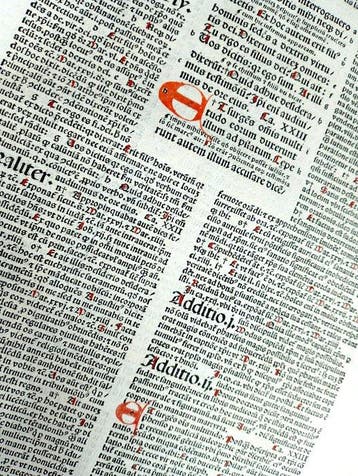 Nicolaus de Lyra - Sheet from Incunable Biblia latina, Antiek en Kunst