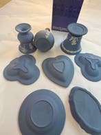 Wedgwood - Vaas - Steengoed - Wedgwood Jasperware blauw, Antiek en Kunst