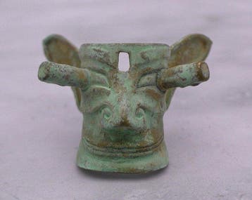 sculptuur, Hongshan Cultuur Bronzen Masker van het type