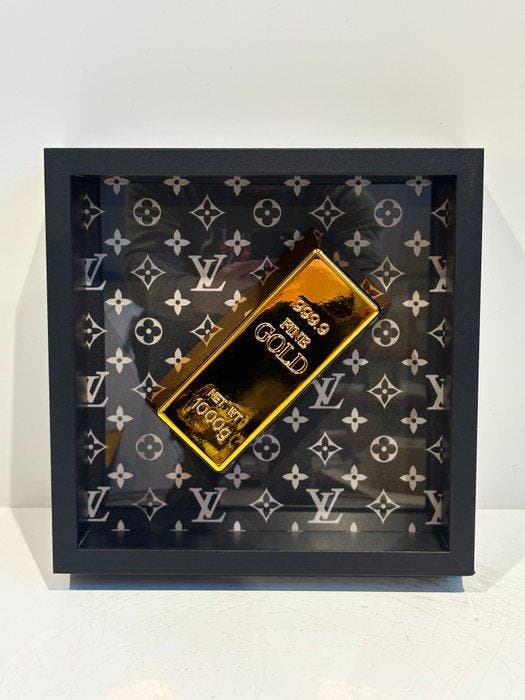 Rob VanMore - Gold Bar by Louis Vuitton, Antiquités & Art, Art | Peinture | Moderne