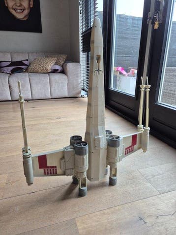 Star Wars - X-Wing Fighter with R2D2 - xxl 31inch - Star, Nieuw