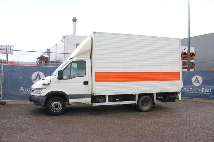 Veiling: Bakwagen Vrachtwagen Iveco Daily 65C17 HPT Diesel 1, Autos, Camions, Enlèvement