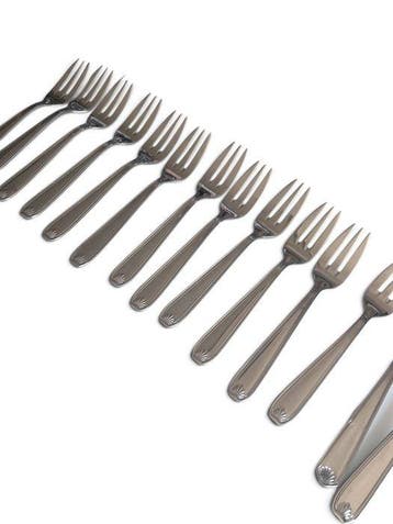Guy Degrenne - Bestekset voor 12 personen (24) - 18/10
