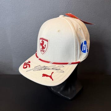 Ferrari - Formule 1 - Charles Leclerc - 2026 - Casquette de, Verzamelen, Nieuw