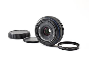 Olympus ZUIKO DIGITAL 2.8/25mm Objectif principal