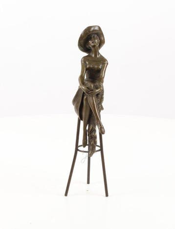 sculptuur, Bronze Sculpture “Sitting at the Bar” – After
