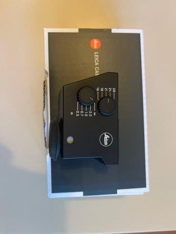 Leica 12011 Universal Wide Angle Viewfinder