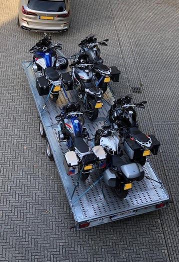 Te Huur: 34 x motorremork, Ophalen