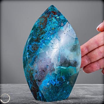 Azuriet-Malachiet-Chrysocolla vrijvorm – Een meesterwerk van