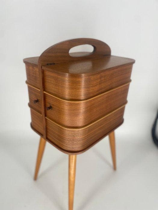 Naaidoos - teak, Antiek en Kunst, Kunst | Designobjecten