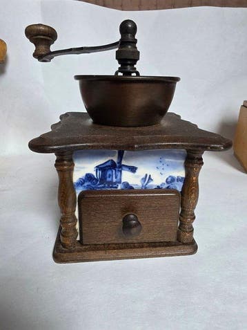Koffiemolen (6) - Hout, Messing, Metaal, Porselein - Set van, Antiek en Kunst