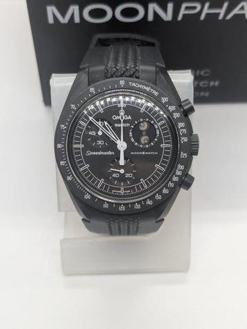 Swatch - MoonSwatch. Mission to the MoonPhase (Black) - Sans, Nieuw