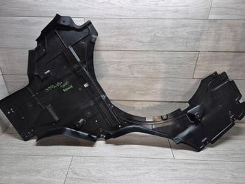 Mercedes-Benz Vito Viano W447 onderzijde bescherming A447680, Verzenden