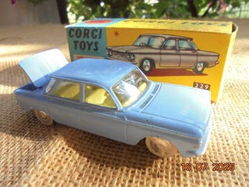 Corgi 1:43 - Voiture miniature - Chevrolet Corvair