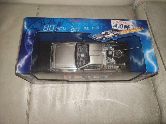 Sunstar 1:18 - Model sportwagen - DeLorean DMC-12 Time, Hobby & Loisirs créatifs, Voitures miniatures | 1:5 à 1:12
