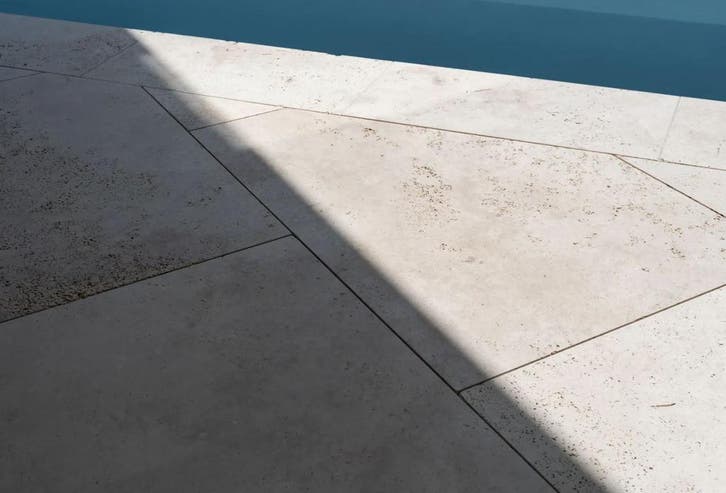 Beige travertin natuursteen, Doe-het-zelf en Bouw, Tegels, 20 tot 40 cm, 60 cm of meer, 10 m² of meer, Nieuw, Hardsteen, Vloertegels