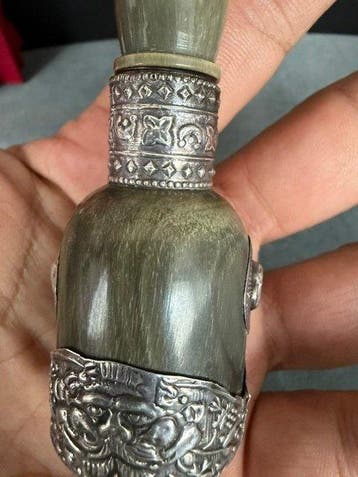 Bouteille de parfum - Kirtimukha - Corne, Métal - Himalayaan, Antiquités & Art, Curiosités & Brocante