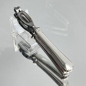 Christofle - Notenkraker - Japans - Verzilverd - Art Deco, Antiek en Kunst