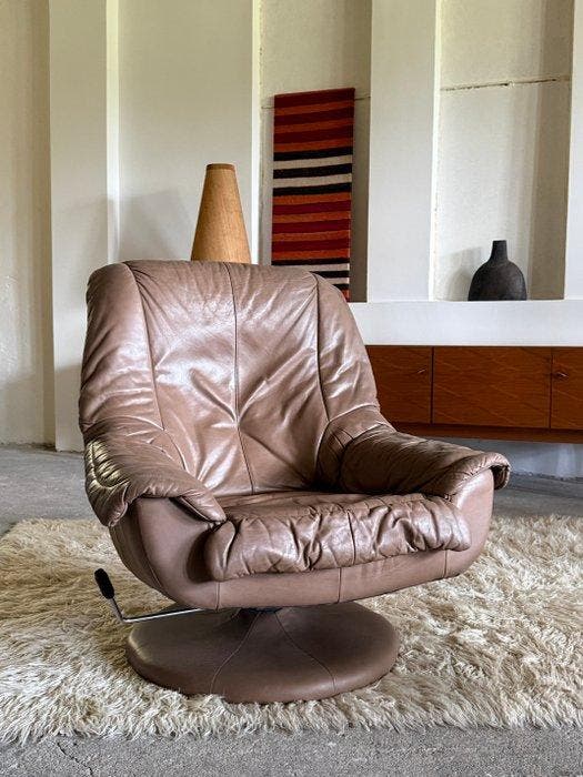 Fauteuil - „Tulipe“ - Cuir - chaise pivotante, Antiek en Kunst, Antiek | Meubels | Stoelen en Sofa's