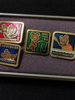 1980 - Verzameling van vintage Olympische insignes., Verzamelen, Nieuw