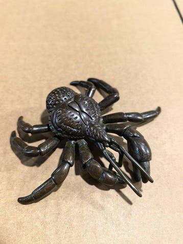 Japanese bronze King crab sculpture/tea ceremony ornament –