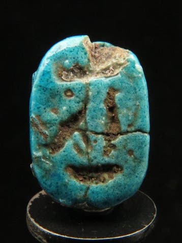 Oud-Egyptisch Faience Scarabee met de cartouche van, Antiquités & Art