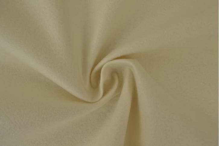 15 meter vilt 3mm - champagne, Hobby en Vrije tijd, Stoffen en Lappen, 120 cm of meer, 200 cm of meer, Overige kleuren, Nieuw