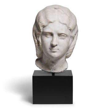 Oud-Romaans of later. Marmer Buste van een vrouw, Ex