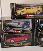 Bburago 1:18 - Modelauto (5) - Vari modelli Bburago 1:18, Nieuw