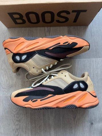 Yeezy - Yeezy 700 V1 Amber - Sneakers - Taille : EU 43, Nieuw