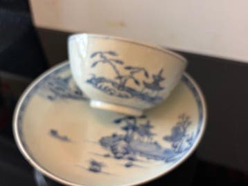 Tasse et soucoupe (2) - .Flying geese pattern - Porcelaine -