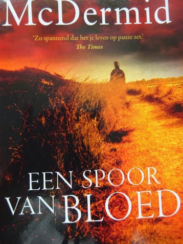 Een spoor van bloed 9789021030913 Val McDermid, Boeken, Verzenden, Zo goed als nieuw, Val McDermid