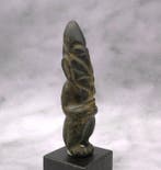 sculptuur, Hongshan Cultuur Alien achtige Godheid Met Twee