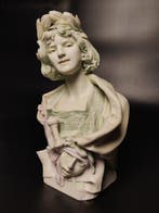 Royal Dux - Figure - Art Nouveau Porcelain Bust – Medea, Antiquités & Art