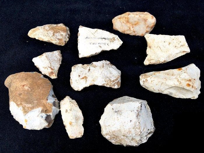 Neolithisch Vuursteen Set van 10 vuursteen gereedschappen,, Antiek en Kunst, Antiek | Overige Antiek