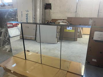 Spiegelkast 4-deurs zwart/wit/Licht-eiken 140cm UITVERKOOP !, Ophalen, Nieuw, Overige typen