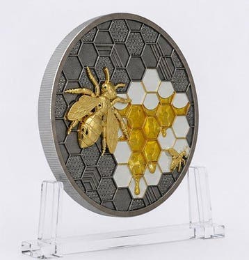 Niue. 5 Dollars 2026 – Bionic Bee – 2 oz Silver coin – Ag