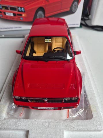 Laudoracing Models 1:18 - Model sportwagen - Lancia Delta