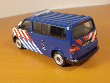 Cararama 1:43 - Bus miniature - Volkswagen T5 Multi -