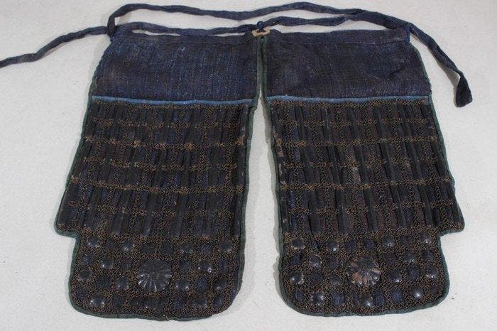 Harnas - Japan - Tetsu Kurourushinuri Sangu (Kote , Haidate,, Antiek en Kunst, Antiek | Overige Antiek