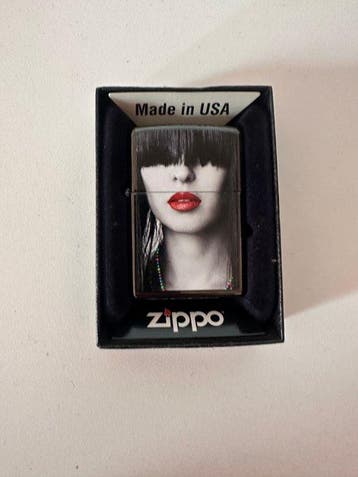 Zippo - Aansteker - IJzer (gegoten/gesmeed), Nieuw