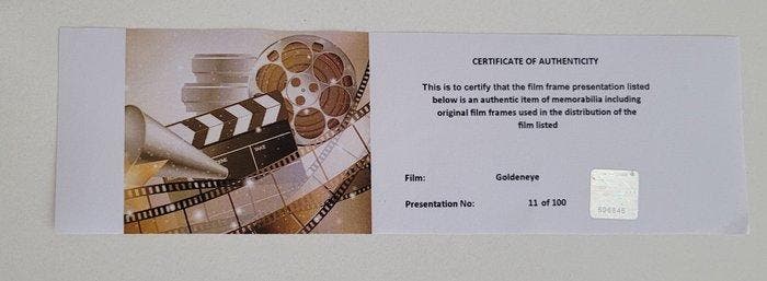 James Bond 007: GoldenEye - Framed Film Cell Display with, Verzamelen, Film en Tv